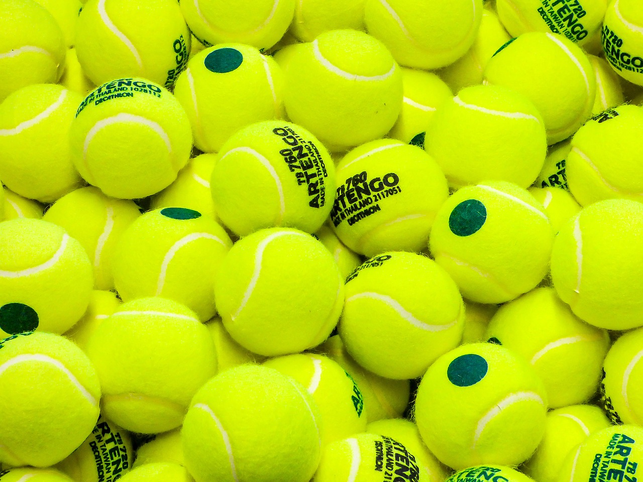 A pile of tennis balls